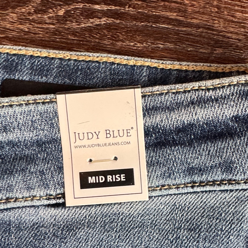 Judy Blue Women's Straight Leg Jeans - Blue - Picture 5 of 8